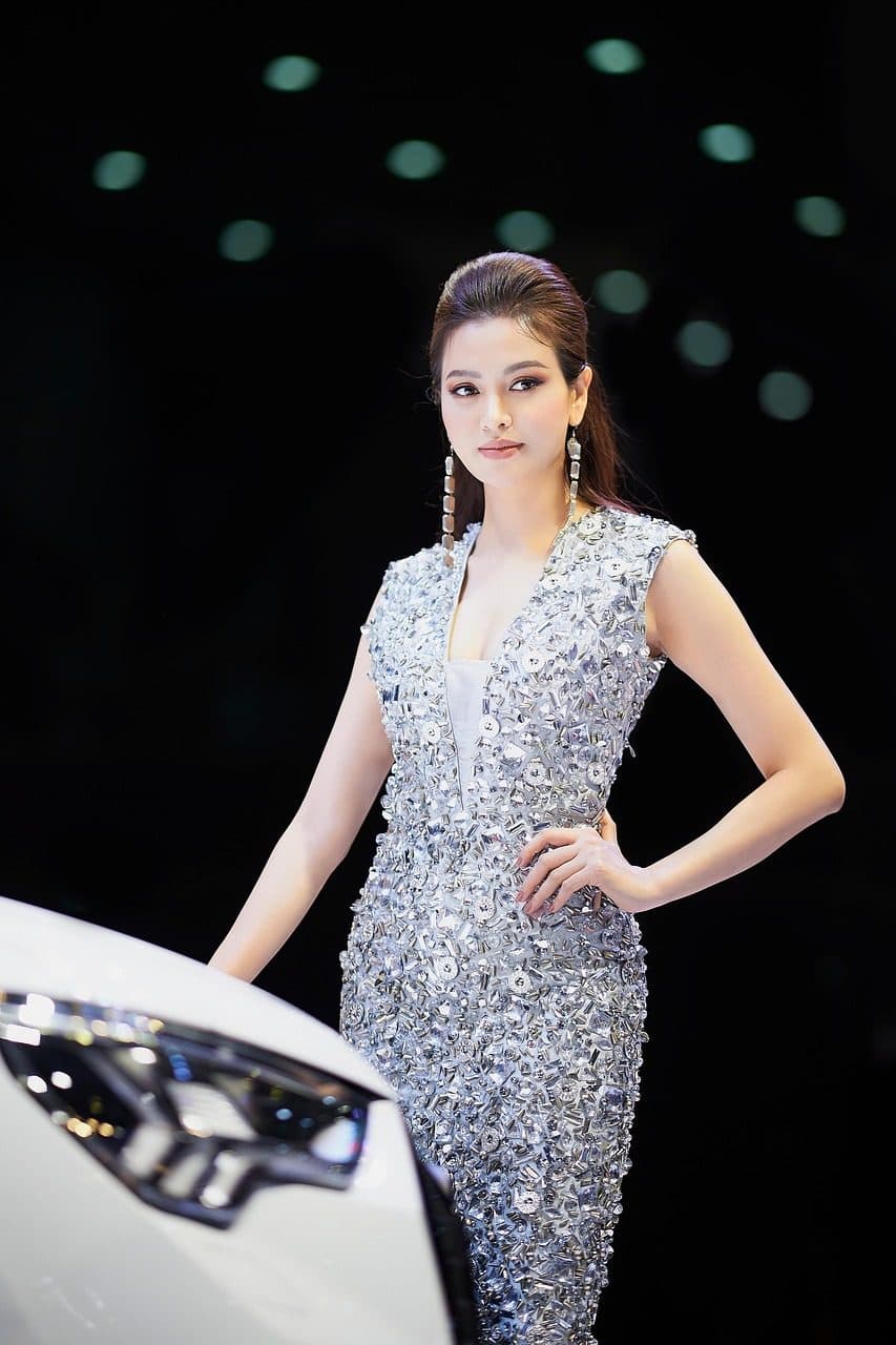 Đầm Sequin Ánh Bạc
