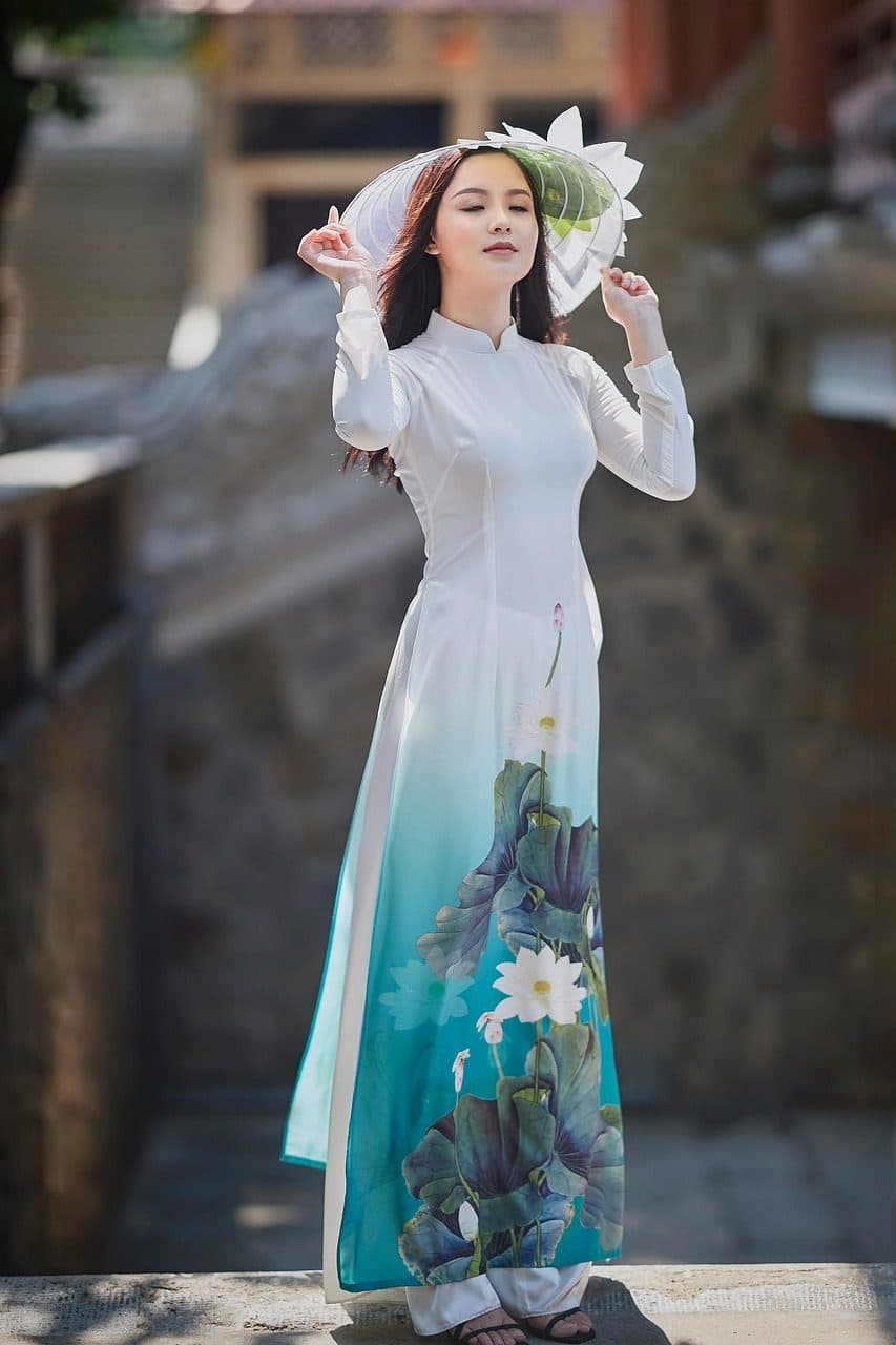 Áo Dài Hoạ Tiết Sen